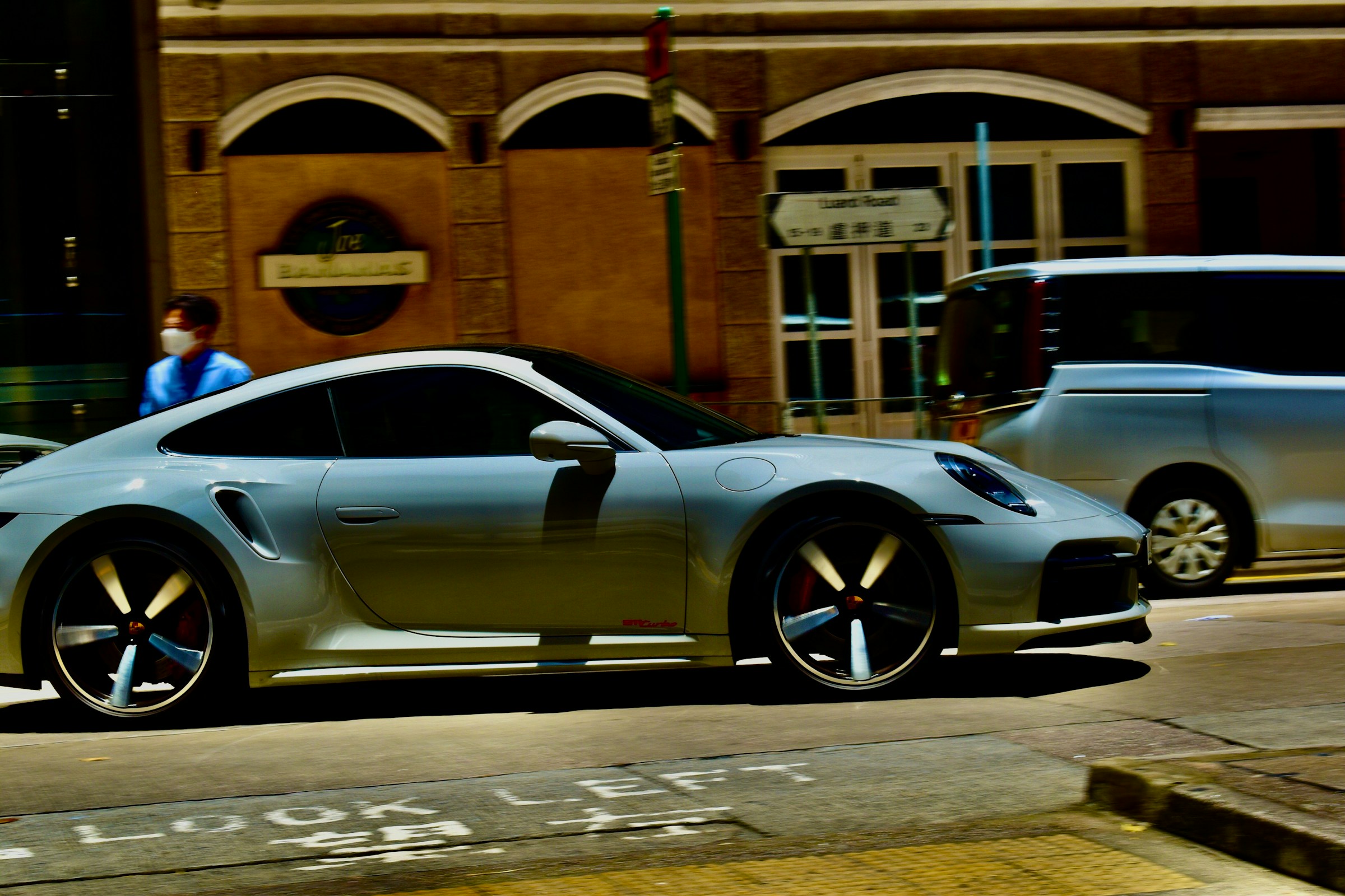 Tuned Porshe par Bram Cymet