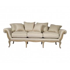 Canapé cosy en lin assez baroque de la collection « Marquise » de Maison d’un rêve